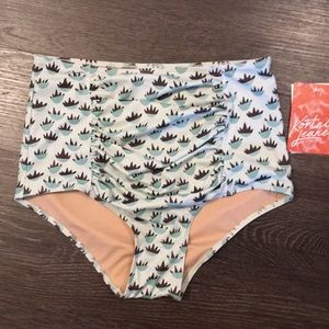NWT Kortni Jeane Ruched High Waist Swim Bottoms